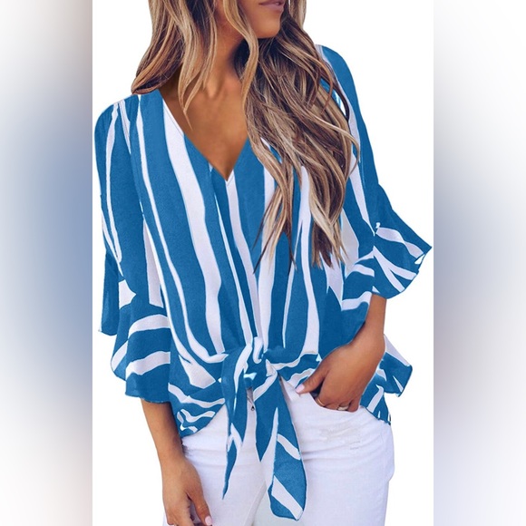 Tops - V-Neck Flare Sleeve Blouse